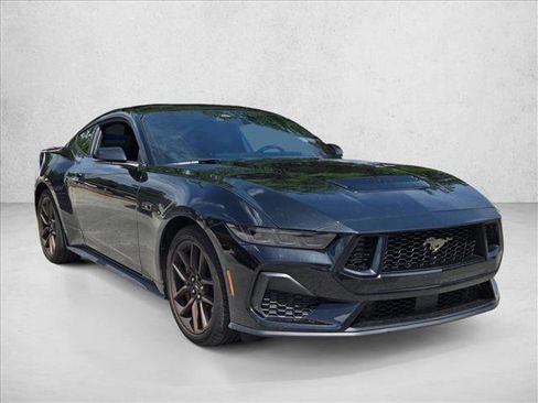 Used 2025 Ford Mustang GT Premium RWD image 3
