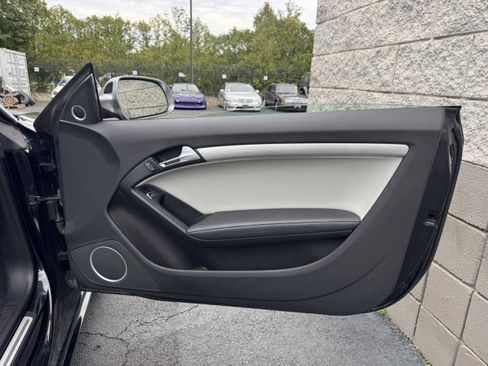 Used 2014 Audi RS 5 Cabriolet image 30