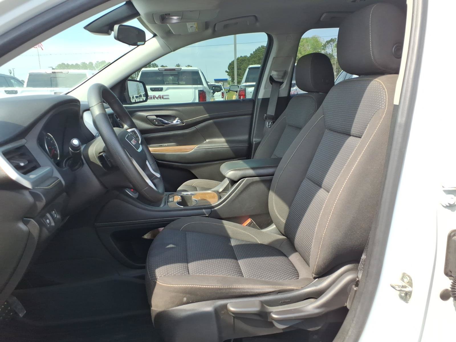 Used 2021 GMC Acadia SLE w/ Elevation Edition FWD image 17