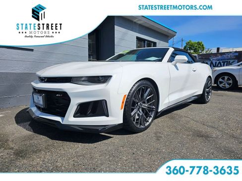 Used 2022 Chevrolet Camaro ZL1 RWD image 1