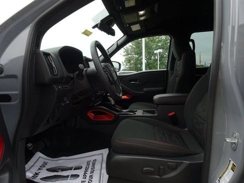 Used 2025 Nissan Frontier Pro-X w/ Pro Convenience Package RWD image 10