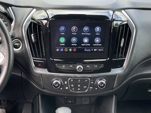 Used 2023 Chevrolet Traverse LT AWD/4WD image 17