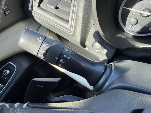 Used 2019 Subaru Ascent Limited w/ Popular Package #2A image 24