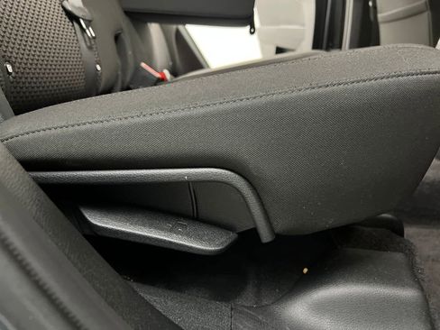 Used 2024 Kia Sportage LX image 18