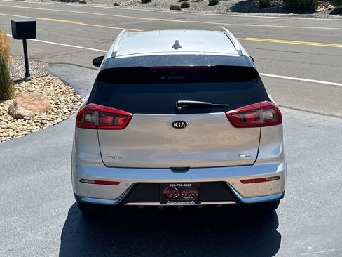 Used 2019 Kia Niro EX Premium w/ Sunroof Package FWD image 38
