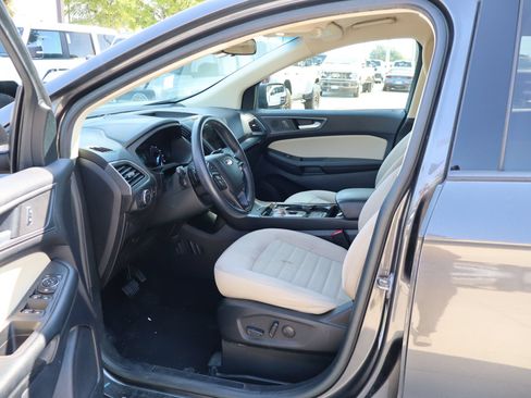 Used 2020 Ford Edge SE AWD/4WD image 24