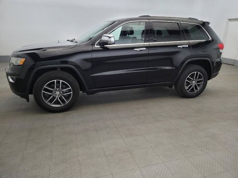 Used 2018 Jeep Grand Cherokee Limited AWD/4WD image 2