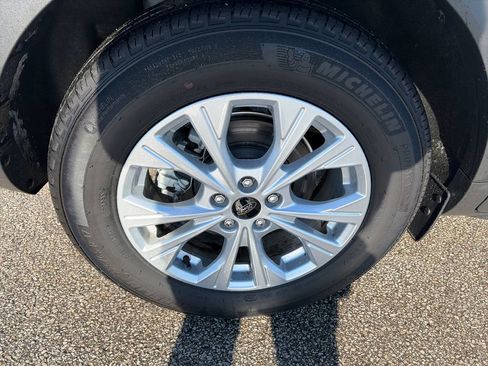 Used 2025 Ford Escape Active FWD image 12