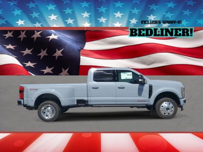 New 2026 Ford F450 Platinum w/ FX4 Off-Road Package