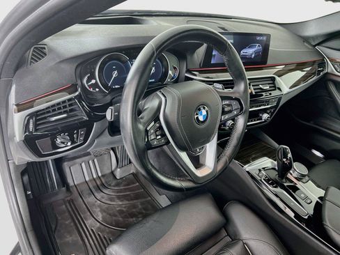 Used 2019 BMW 540i xDrive AWD/4WD image 10