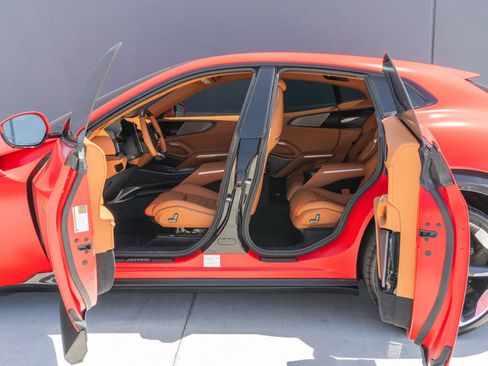 Used 2024 Ferrari Purosangue AWD/4WD image 52