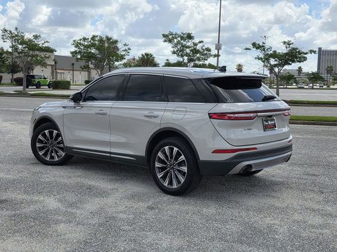 Used 2020 Lincoln Corsair Reserve FWD image 5