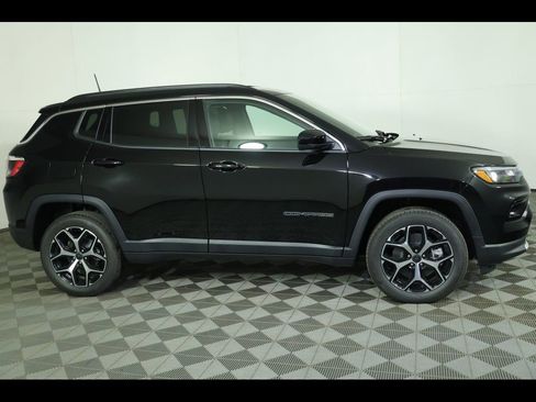 New 2026 Jeep Compass Limited image 13