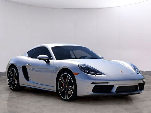 Used 2024 Porsche 718 Cayman S RWD image 11