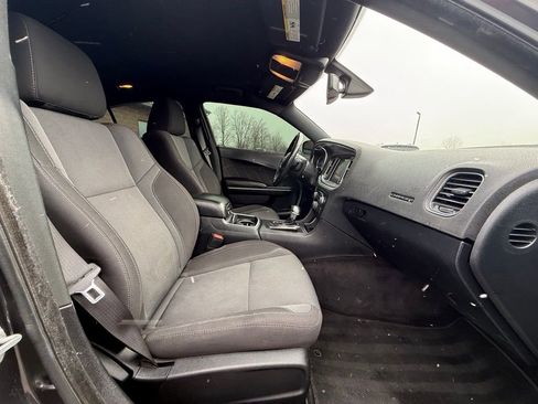 Used 2018 Dodge Charger R/T RWD image 28