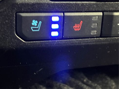 Used 2020 Ford F150 Platinum w/ Equipment Group 701A Luxury image 45