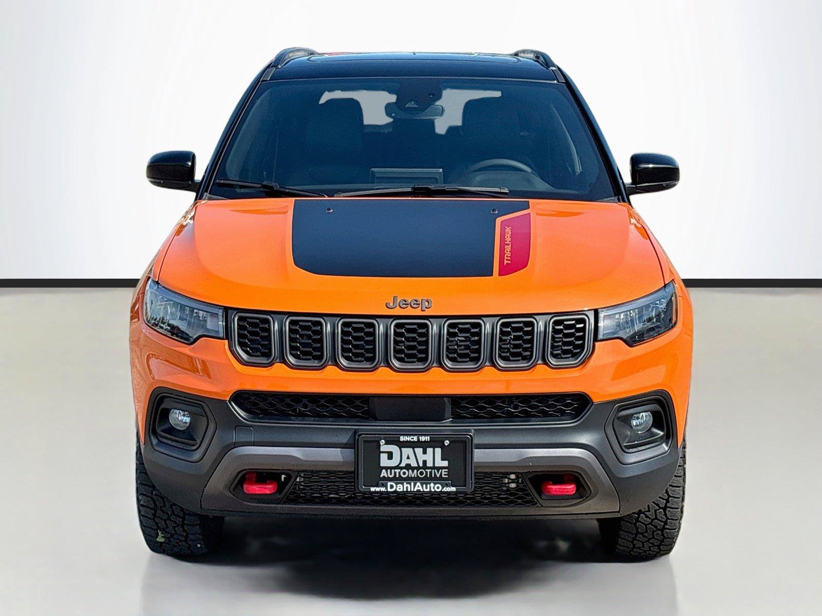 New 2026 Jeep Compass Trailhawk w/ Sun, Sound & Navigation Group AWD/4WD image 3