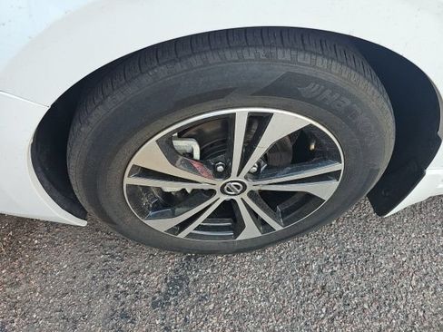 Used 2020 Nissan Sentra SV FWD image 10