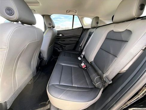 New 2026 Chevrolet Trax ACTIV w/ Sunroof Package image 13