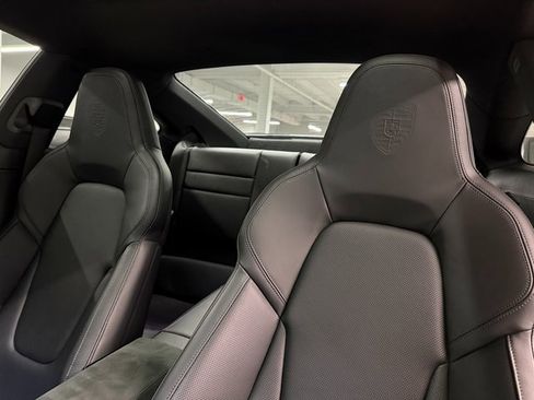 Certified 2024 Porsche 911 GT3 RS image 30