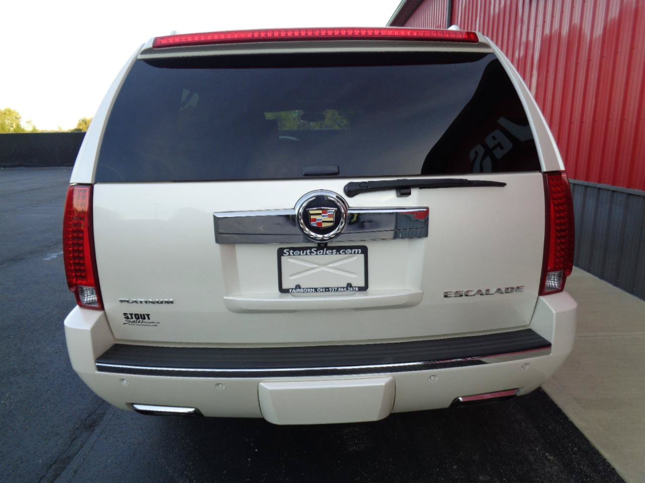 Used 2013 Cadillac Escalade ESV Platinum AWD/4WD image 6