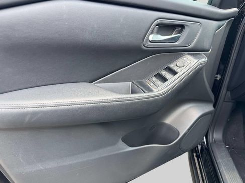 Certified 2026 Nissan Rogue SV AWD/4WD image 15