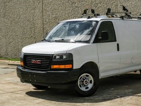 Used 2022 GMC Savana 2500 w/ Driver Convenience Package RWD image 6