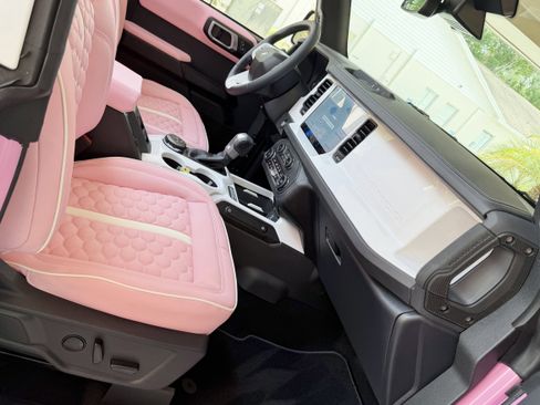 Used 2025 Ford Bronco Outer Banks AWD/4WD image 18