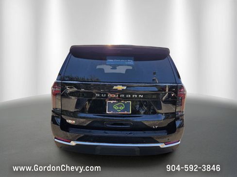 Used 2025 Chevrolet Suburban LT AWD/4WD image 4
