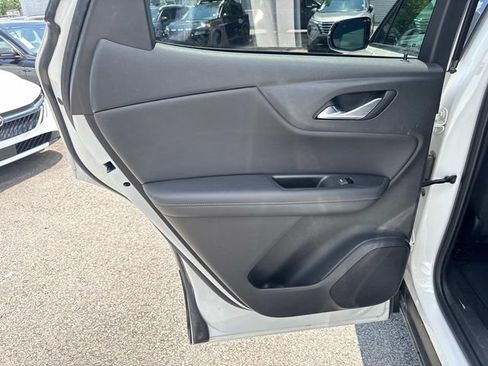 Used 2021 Chevrolet Blazer LT FWD image 15