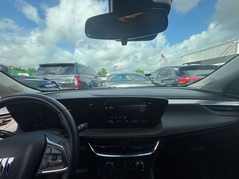 Used 2025 Buick Encore GX Preferred FWD image 32