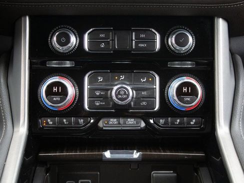 Used 2023 GMC Yukon Denali w/ LPO, Floor Liner Package AWD/4WD image 21