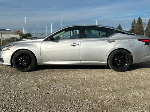 Used 2021 Nissan Altima 2.5 SR image 6