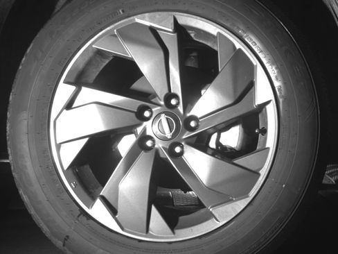 Used 2025 Nissan Rogue SV image 13