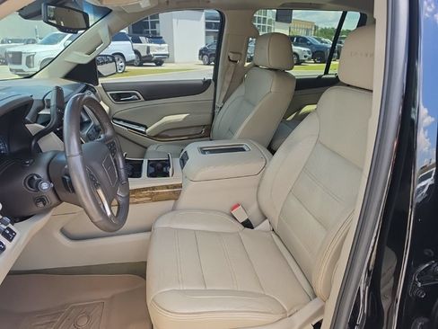 Used 2017 GMC Yukon XL Denali w/ Open Road Package AWD/4WD image 16