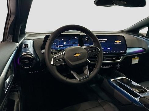 New 2026 Chevrolet Equinox EV LT image 23