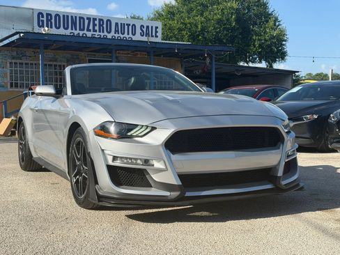 Used 2018 Ford Mustang Premium RWD image 1