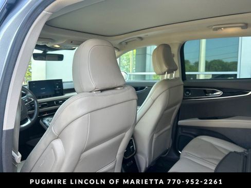 Used 2022 Lincoln Nautilus Reserve w/ Equipment Group 201A FWD image 4