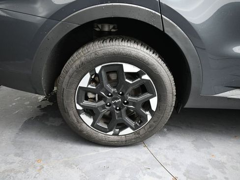 Used 2024 Kia Sorento S AWD/4WD image 15