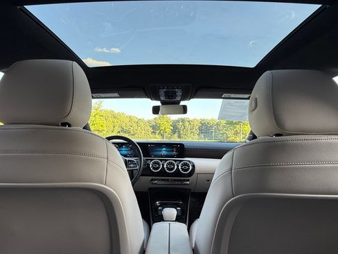 Used 2021 Mercedes-Benz CLA 250 image 35