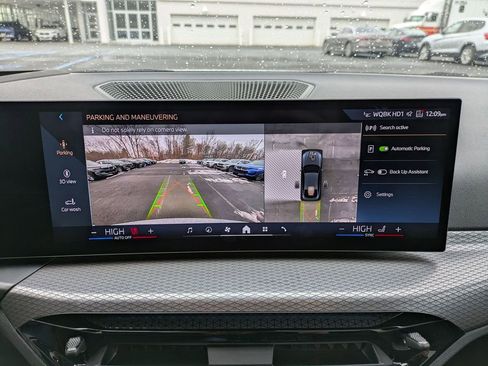 Used 2025 BMW i4 xDrive40i w/ Premium Package image 13