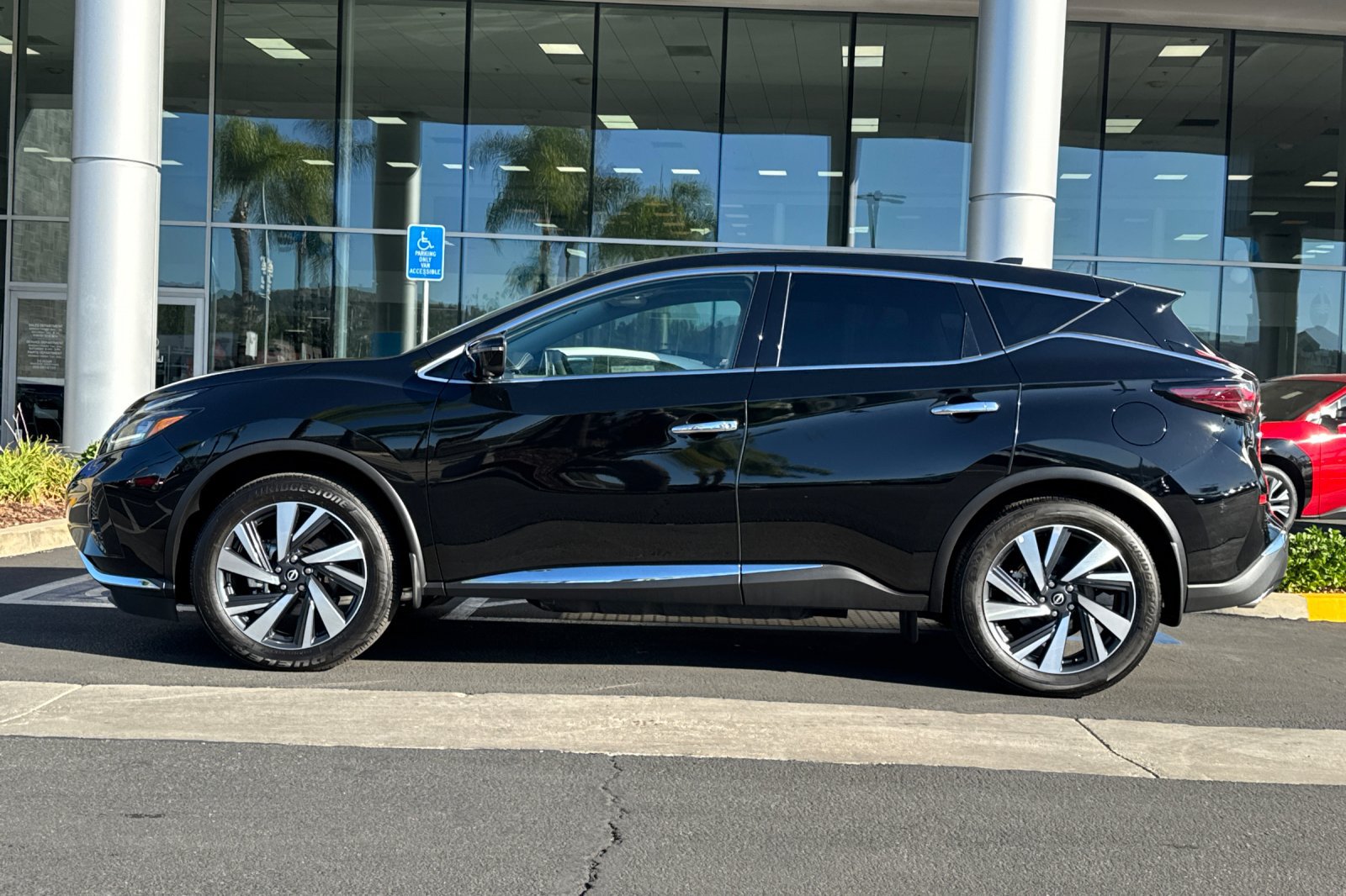 Used 2024 Nissan Murano SL AWD/4WD image 7
