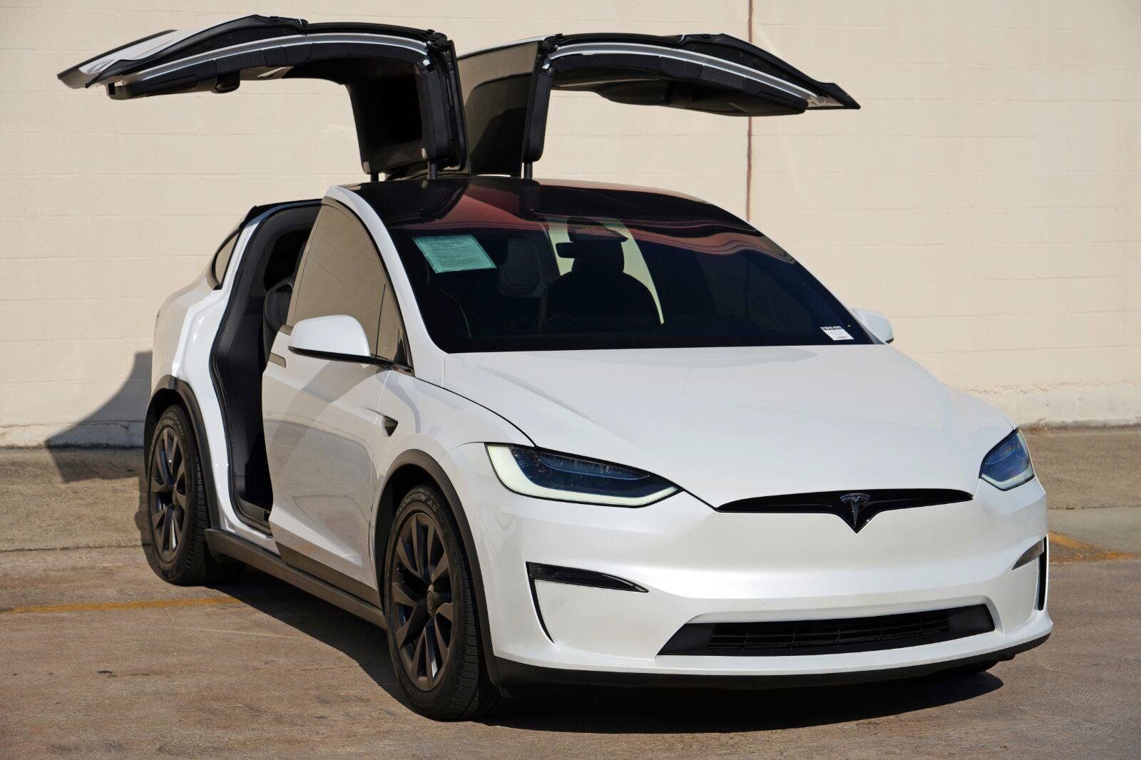 Used 2023 Tesla Model X AWD/4WD image 57