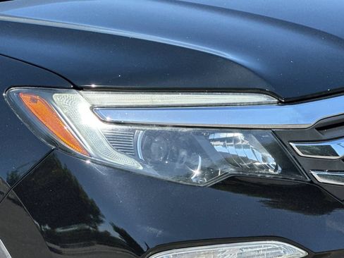 Used 2018 Honda Pilot EX-L image 12