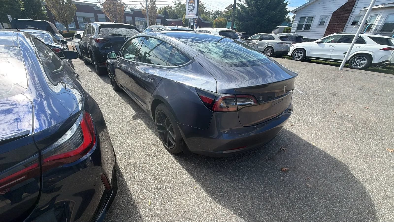 Used 2023 Tesla Model 3 Standard Range RWD image 4