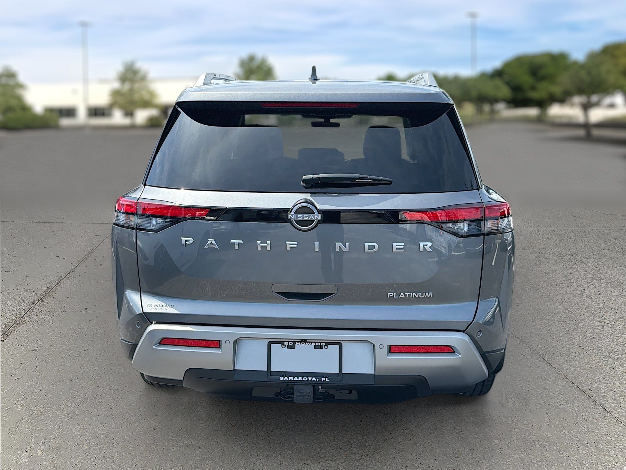 Used 2024 Nissan Pathfinder Platinum w/ Cargo Package FWD image 6