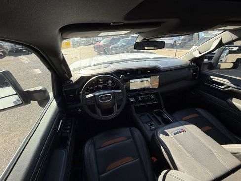 Used 2024 GMC Sierra 2500 AT4 w/ AT4 Preferred Package image 24