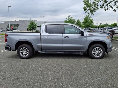 Used 2024 Chevrolet Silverado 1500 RST AWD/4WD image 10