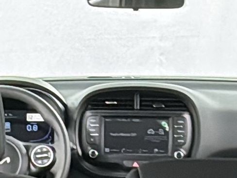 New 2025 Kia Soul LX image 16