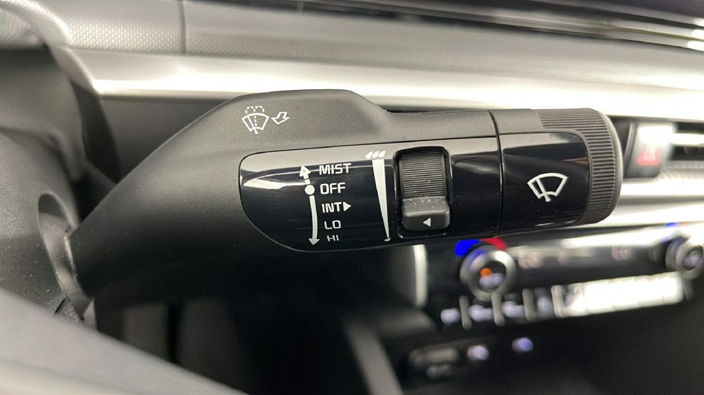 Used 2024 Kia K5 GT-Line w/ GT-Line Premium Package FWD image 25